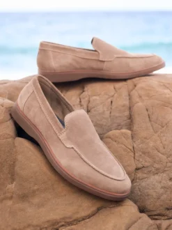 Leder Slip on Sand