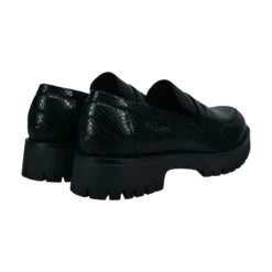 Loafers reptile print