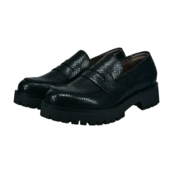 Loafers reptile print