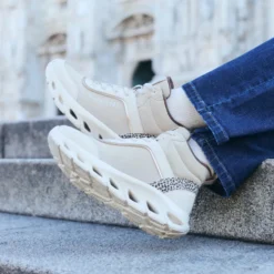 Schnürstiefel Sand