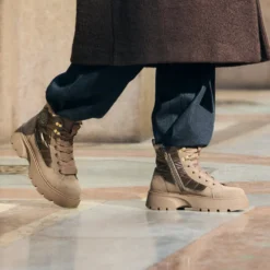 Schnürstiefel taupe