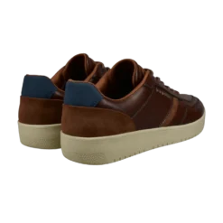 Sneaker braun