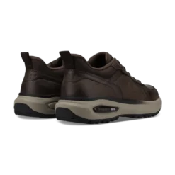 Sneaker braun