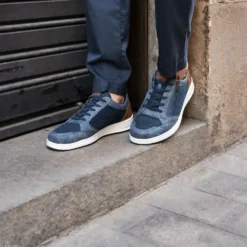 Sneaker dunkelblau