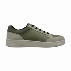 Sneaker grün