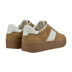 Sneaker Sand