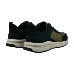 Sneaker schwarz