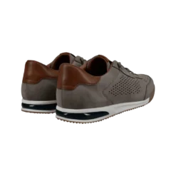 Sneaker schwarz