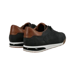 Sneaker schwarz