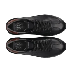 Sneaker schwarz