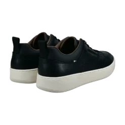 Sneaker schwarz