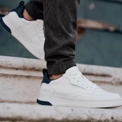 Sneaker weiß