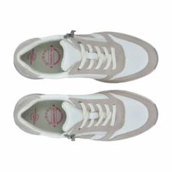 Sneaker weiß